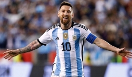 Messi out trình, ghi 2 bàn cho ĐT Argentina chỉ trong vòng 3 phút