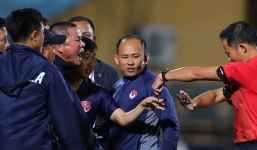 Nguyên nhân HLV Chu Đình Nghiêm nổi nóng với trọng tài ở trận hòa Viettel?