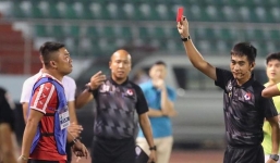 Thêm một HLV ở giải hạng Nhất bị phạt vì có hành vi xúc phạm trọng tài