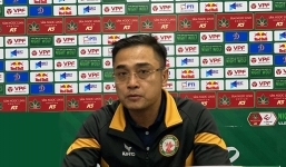 Bức xúc về công tác trọng tài, HLV Nguyễn Đức Thắng mong chờ VAR 