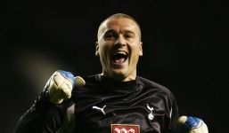 Cựu thủ môn tuyển Anh đến thi đấu tại Việt Nam 