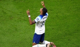 Marcus Rashford ăn mừng 'kỳ lạ', sự thật đằng sau khiến nhiều người xúc động