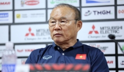 AFF Cup 2022: Để Singapore cầm hòa đầy đáng tiếc, HLV Park Hang-seo nói gì về mặt cỏ nhân tạo?
