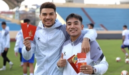 CHÙM ẢNH: Cầu thủ cùng BHL CLB Thép Xanh Nam Định rạng rỡ trong ngày khai xuân