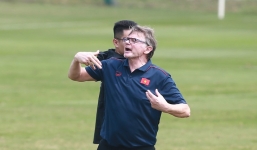 Lý do HLV Philippe Troussier nổi nóng với cầu thủ U23 Việt Nam ở buổi tập giữa trưa ?