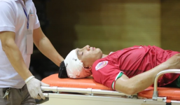 Video: Thủ môn Futsal Cao Bằng chấn thương rợn người, phải nhập viện giữa trận đấu