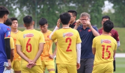 HLV Philippe Troussier triệu tập 31 tuyển thủ U22 Việt Nam chuẩn bị cho SEA Games 32