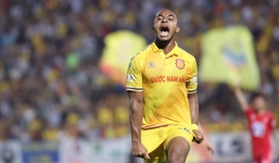 Một CLB tại V-League đạt thỏa thuận chiêu mộ trung vệ nhập tịch Brazil