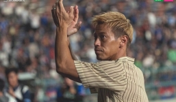 SEA Games 32: Bị loại từ vòng bảng, Campuchia chia tay Keisuke Honda bằng giai điệu kèn trống độc lạ