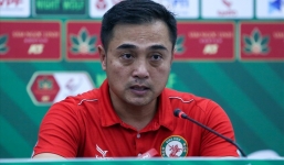 Bình Định trắng tay trước Viettel, HLV Nguyễn Đức Thắng không hài lòng với màu áo thủ môn