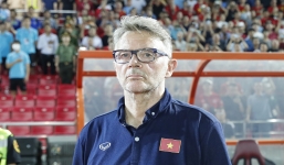 HLV Troussier tiếp tục thay đổi danh sách, đôn 3 tuyển thủ U23 lên ĐT Việt Nam