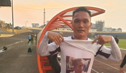 Cựu tuyển thủ Việt Nam bật khóc nức nở khi ghi bàn tại V-League