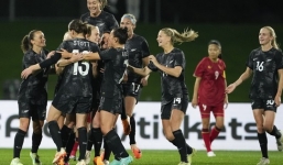 ĐT nữ Việt Nam nhận thất bại thứ 3 liên tiếp, đội trưởng Huỳnh Như nói gì?