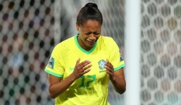 Video: Tuyển thủ bật khóc sau khi lập hat-trick đầu tiên tại World Cup nữ 2023