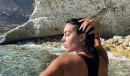 Bạn gái Ronaldo tung loạt ảnh khoe thân hình nóng bỏng bên du thuyền