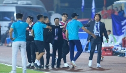 Vòng 5 V-League: Lý do khiến HLV Gong Oh-kyun nổi cáu ở trận Nam Định hòa CAHN?