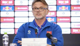 HLV Troussier chỉ ra nguyên nhân khiến hàng loạt trụ cột tuyển Việt Nam chấn thương