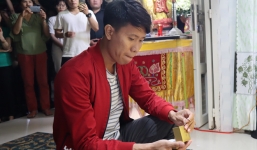 Nghẹn ngào ‘hôn lễ’ cô dâu qua đời vì tai nạn: Chú rể trao nhẫn bên linh cữu vợ