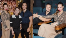 Hồ Ngọc Hà - Kim Lý đi xem phim giữa đêm, fan chú ý 1 chi tiết trên tay