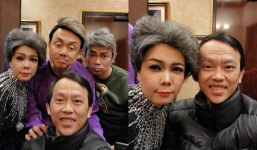 Hoài Linh thân mật bên Việt Hương, khuôn mặt lộ rõ nếp nhăn tuổi tác