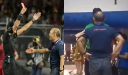 Lộ clip thầy Park bị giam trong đường hầm, gào thét tức giận sau khi nhận thẻ đỏ