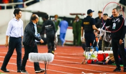 FIFA ra phán quyết về trợ lý HLV Thái Lan cố tình khiêu khích thầy Park