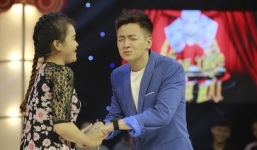 Ngô Kiến Huy được gái trẻ công khai đòi hôn ngay trên sân khấu