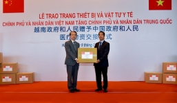 Việt Nam trao khẩu trang, vật tư y tế tốt nhất tặng Trung Quốc đối phó đại dịch corona