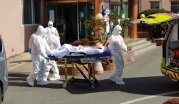 Hàn Quốc: Số ca nhiễm Covid-19 tăng từng giờ, lên mức 833 người