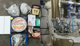 Apple chơi trội, tặng iPad miễn phí cho nhân viên bị cách ly vì Covid-19