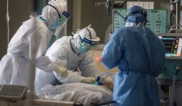 Tổng thống Hàn Quốc xin lỗi người dân khi dịch Covid-19 bùng phát