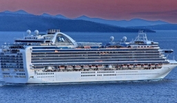 Úc khẩn cấp tìm gần 2700 người cùng đi du thuyền có người nhiễm Covid-19