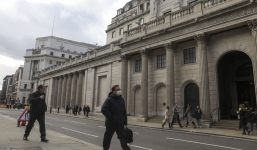 Số ca nhiễm Covid-19 tăng mạnh, Anh quyết định phong tỏa toàn quốc