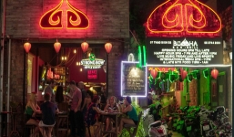 Xác minh gần 200 người dự tiệc tại ‘ổ dịch’ Bar Buddha: 73 trường hợp âm tính