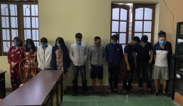 Chủ tịch thị trấn bị tạm đình chỉ vì để quán karaoke mở cửa, khách chơi ma túy