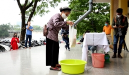 Hà Nội có thêm 1 ‘cây ATM gạo’ giúp đỡ người khó khăn