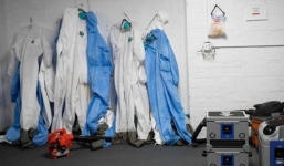 Ấn Độ phát hiện 50.000 bộ bảo hộ y tế Trung Quốc tặng không đạt tiêu chuẩn