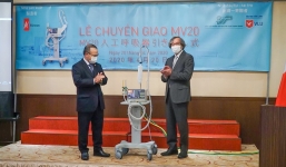 Việt Nam được trao tặng 2000 máy thở để phòng chống dịch Covid-19