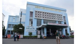 Vụ Giám đốc BV quận Gò Vấp gom khẩu trang: Công an ra quyết định không khởi tố