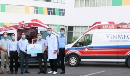 Vingroup tặng xe cứu thương hiện đại nhất Việt Nam cho Quảng Ninh phòng Covid-19