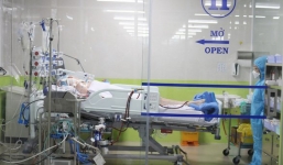 Giám đốc BV Chợ Rẫy: Phi công người Anh phổi vẫn nhiễm trùng, tiên lượng còn nặng