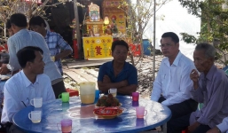 Xót thương bé trai 14 tuổi ở Cà Mau bị cây bạch đàn đè tử vong