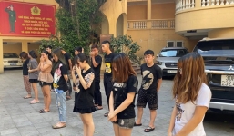 Hà Nội: Triệu tập 14 ‘quái xế’ đua xe, tông người dừng đèn đỏ bị thương