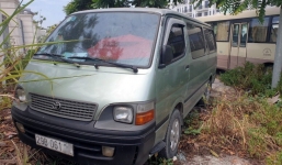 Hà Nội: Phát hiện học sinh lớp 4 bị tài xế bỏ quên trên xe đưa đón