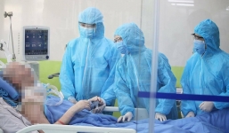 Phi công người Anh bấm được bàn phím điện thoại, vẫn nhớ rõ mật khẩu 