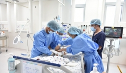 Thông tin mới nhất về tình trạng của 2 bé song sinh sau ca phẫu thuật tách dính 