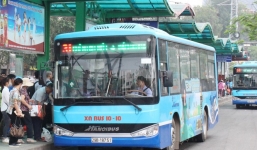 Hà Nội: Giám đốc và 35 nhân viên xe buýt tiếp xúc trực tiếp với BN714 phải đi cách ly