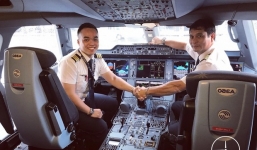 Tiết lộ về ‘văn hóa nói’ và quy định giờ nghỉ trưa của các phi công hàng không