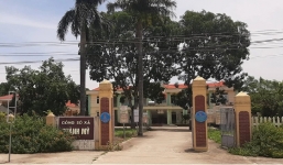 Tới lượt Chủ tịch xã tòm tem Chủ tịch Hội phụ nữ ngay tại trụ sở ở Thanh Hóa bị xử lý