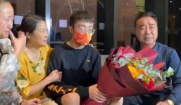 Số sướng khó tránh: Con trai triệu phú mất tích lại được tỷ phú nhận về nuôi dưỡng